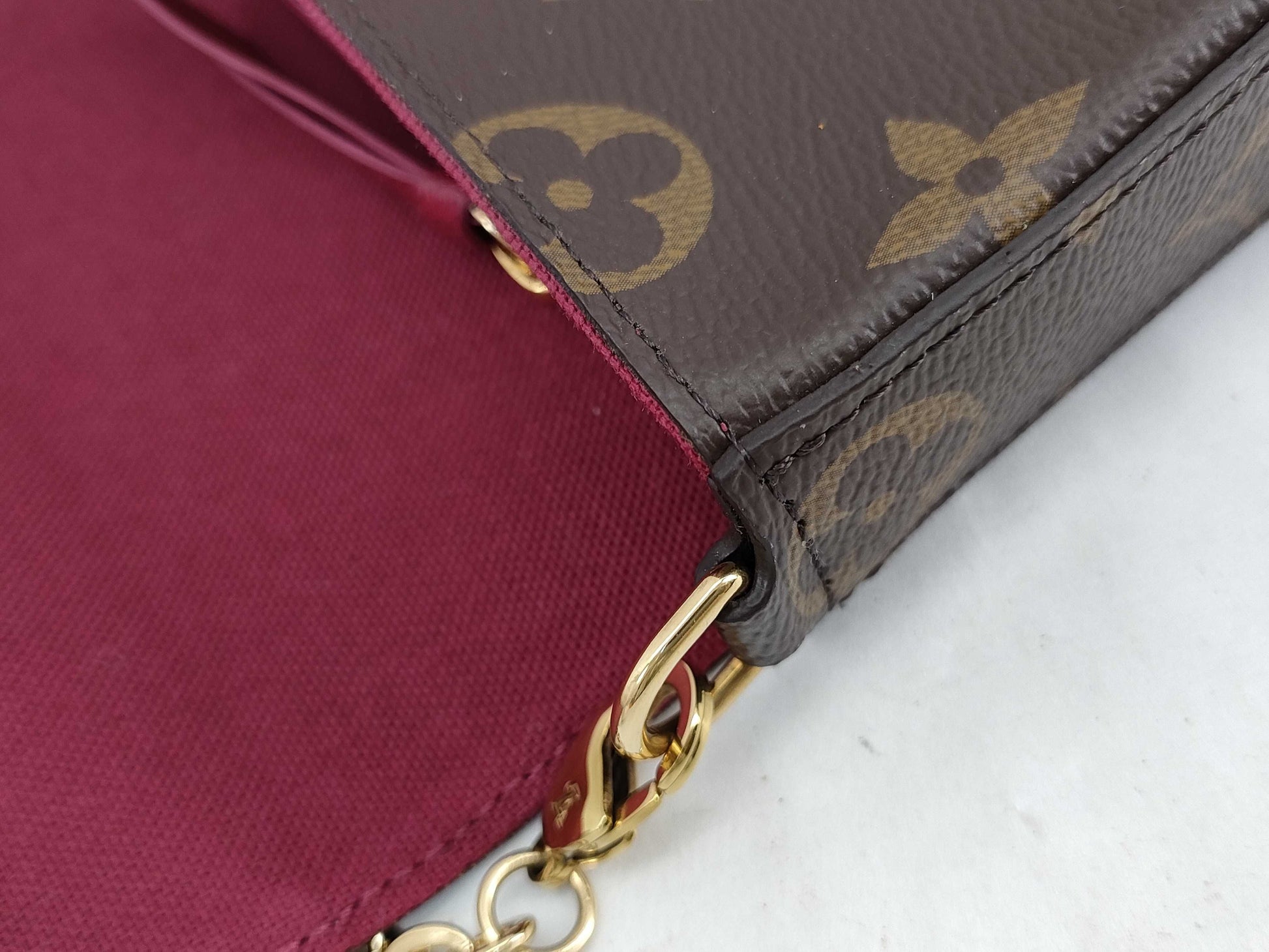 LOUIS VUITTON CA4220 Monogram Pochette Felicie Shoulder Bag