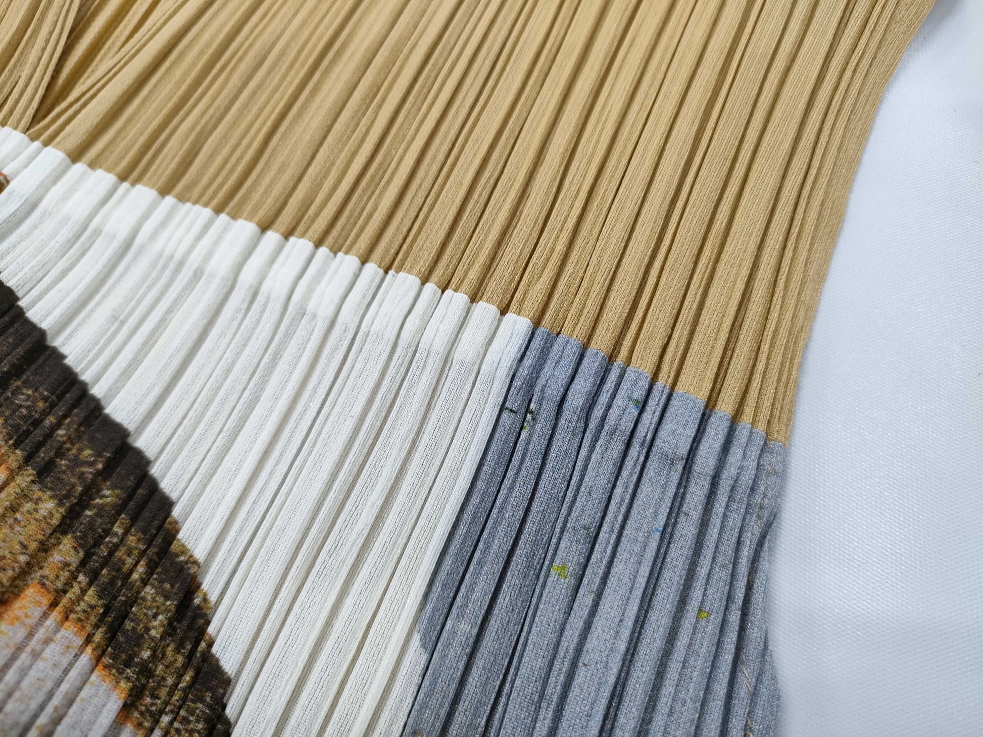 ISSEY MIYAKE Pleats Please patterned tank top