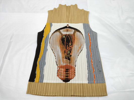 ISSEY MIYAKE Pleats Please patterned tank top