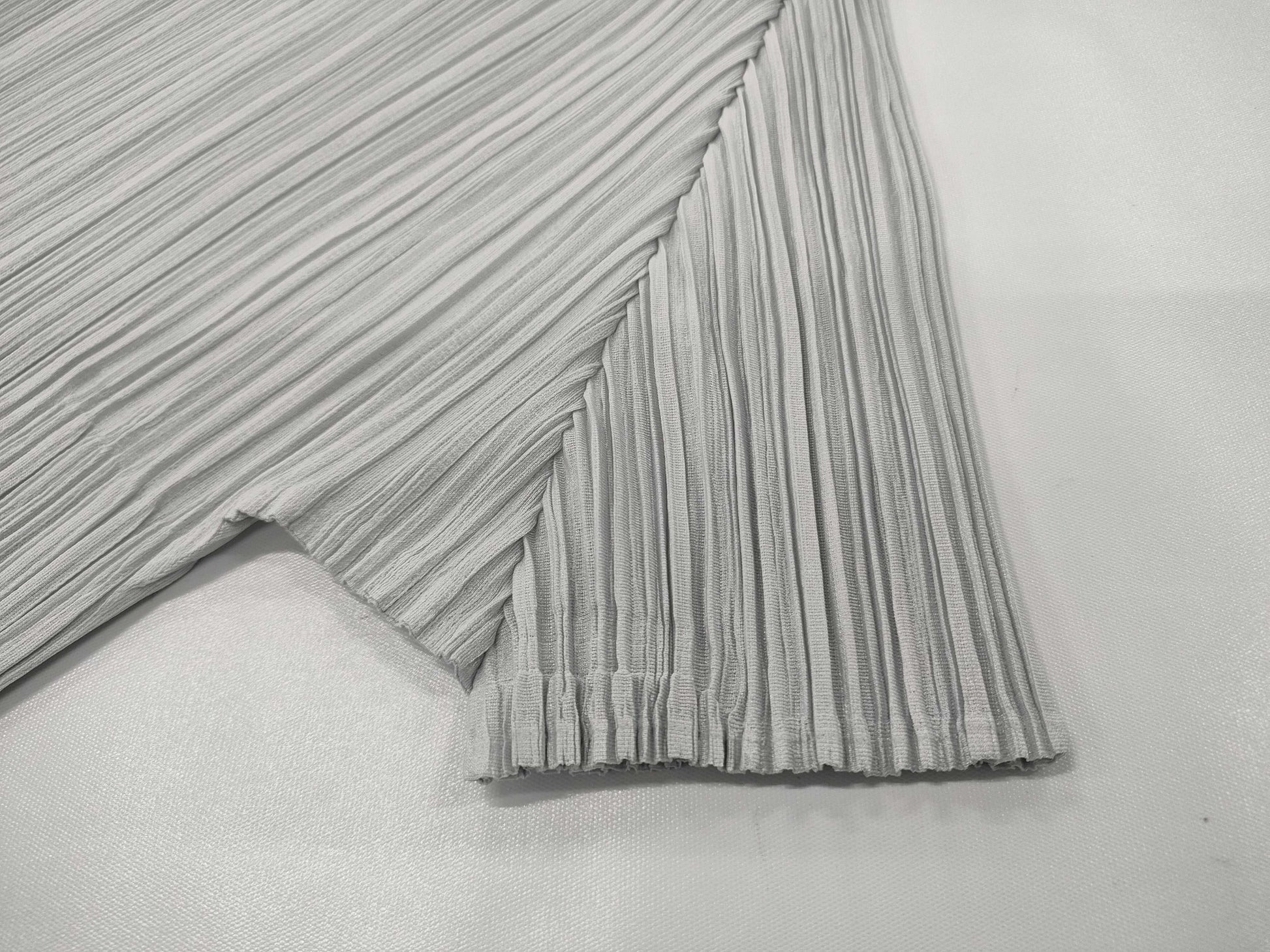 ISSEY MIYAKE Pleats Please Gray Short Sleeve Top