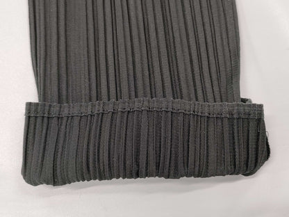 ISSEY MIYAKE black long-sleeved top