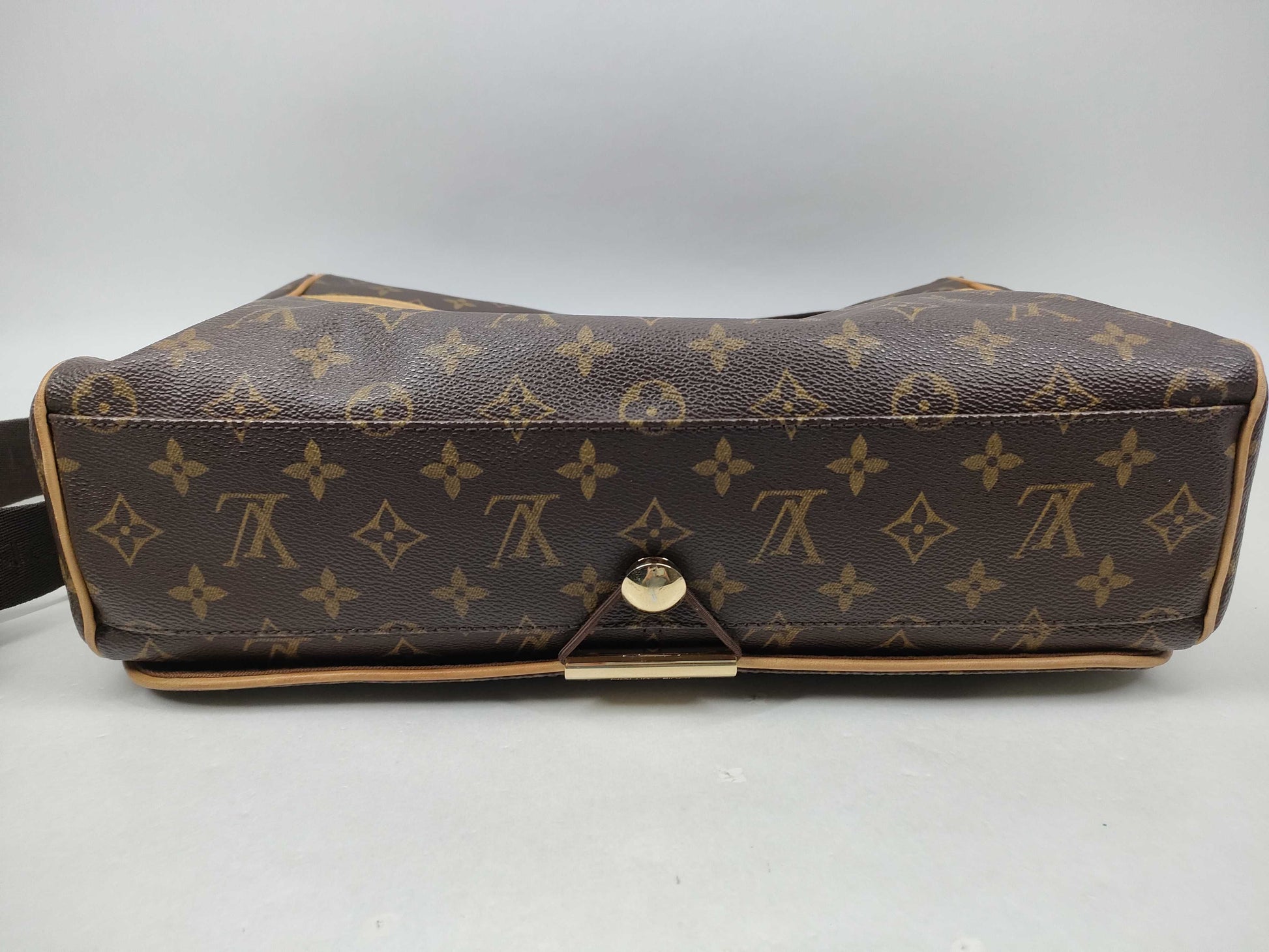 LOUIS VUITTON Monogram M45257 Abess Shoulder Bag