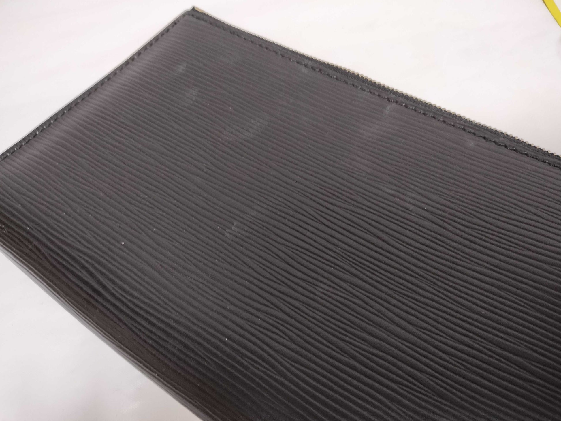 LOUIS VUITTON Unconfirmed Epi Accessory Noir Pouch