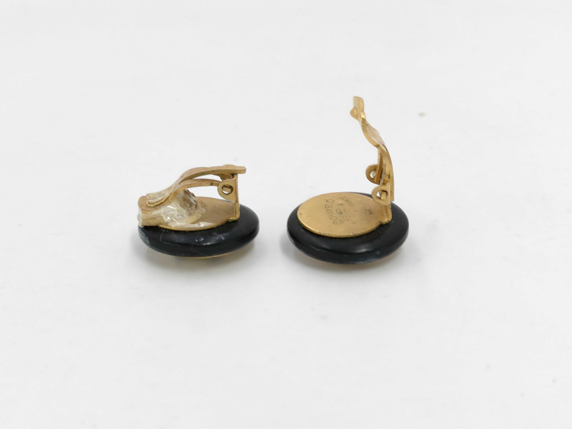 CHANEL Coco Mark 95A Earrings