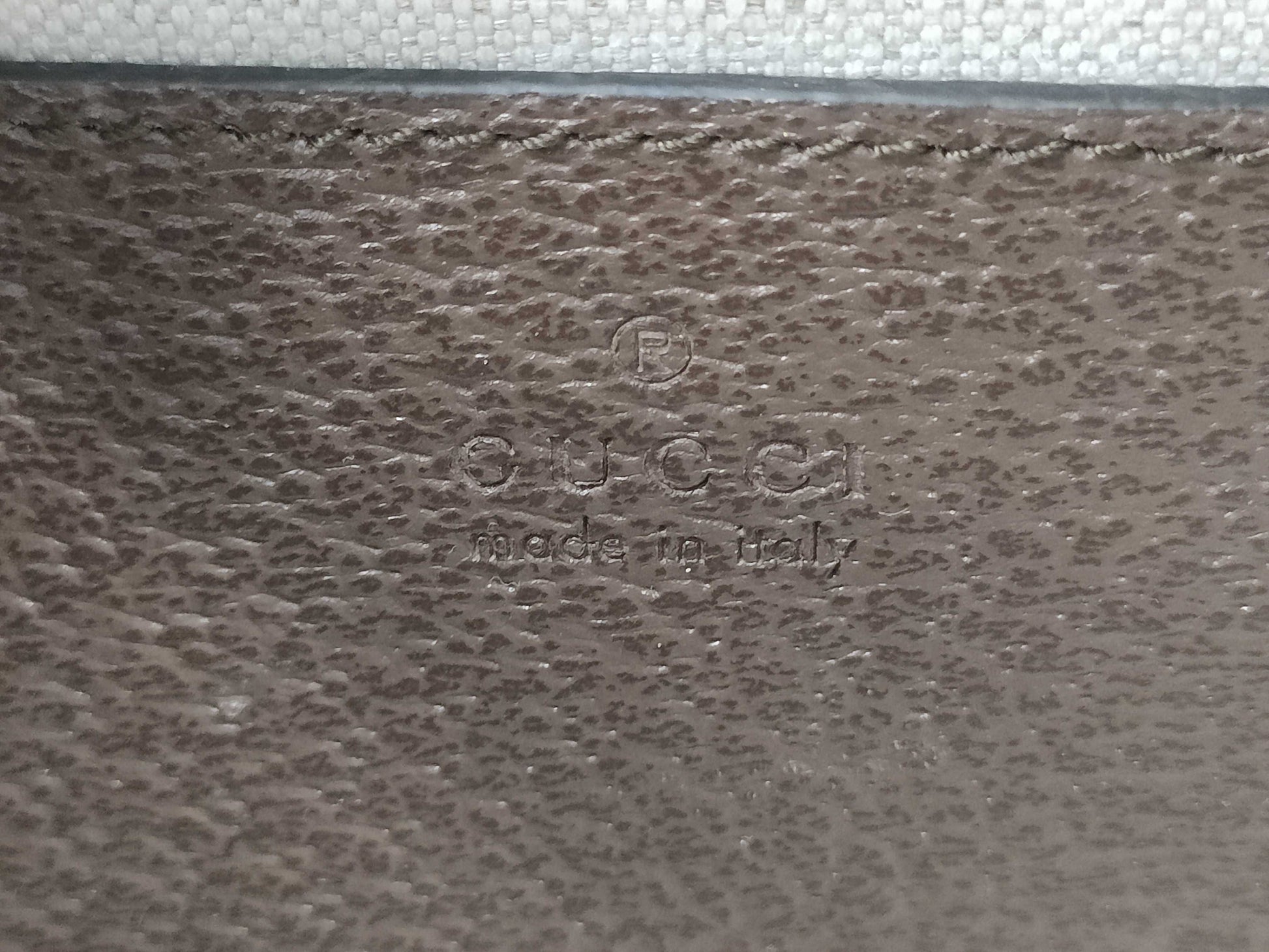 GUCCI GG Supreme 752591/520981 Shoulder Bag
