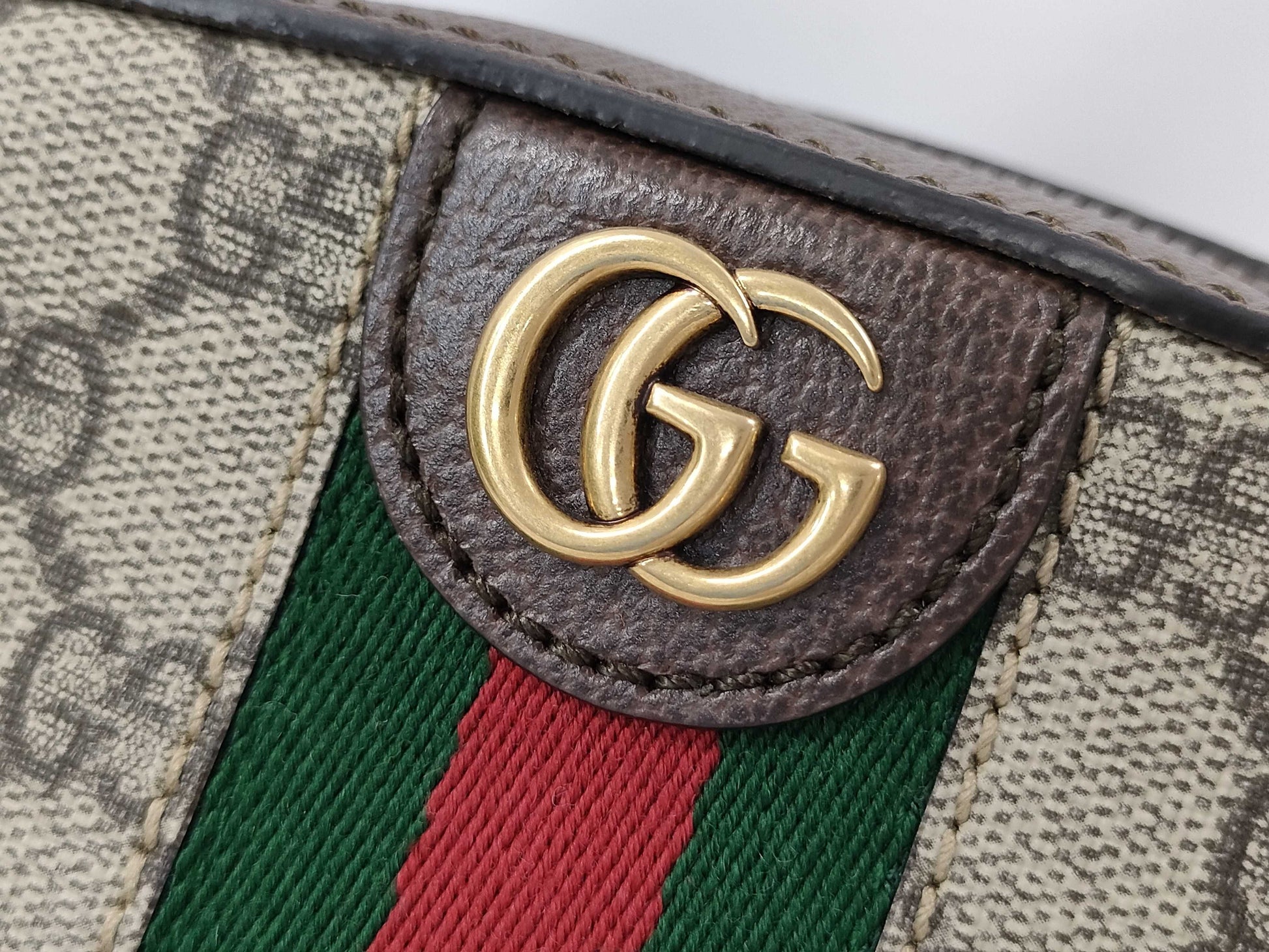 GUCCI GG Supreme 752591/520981 Shoulder Bag