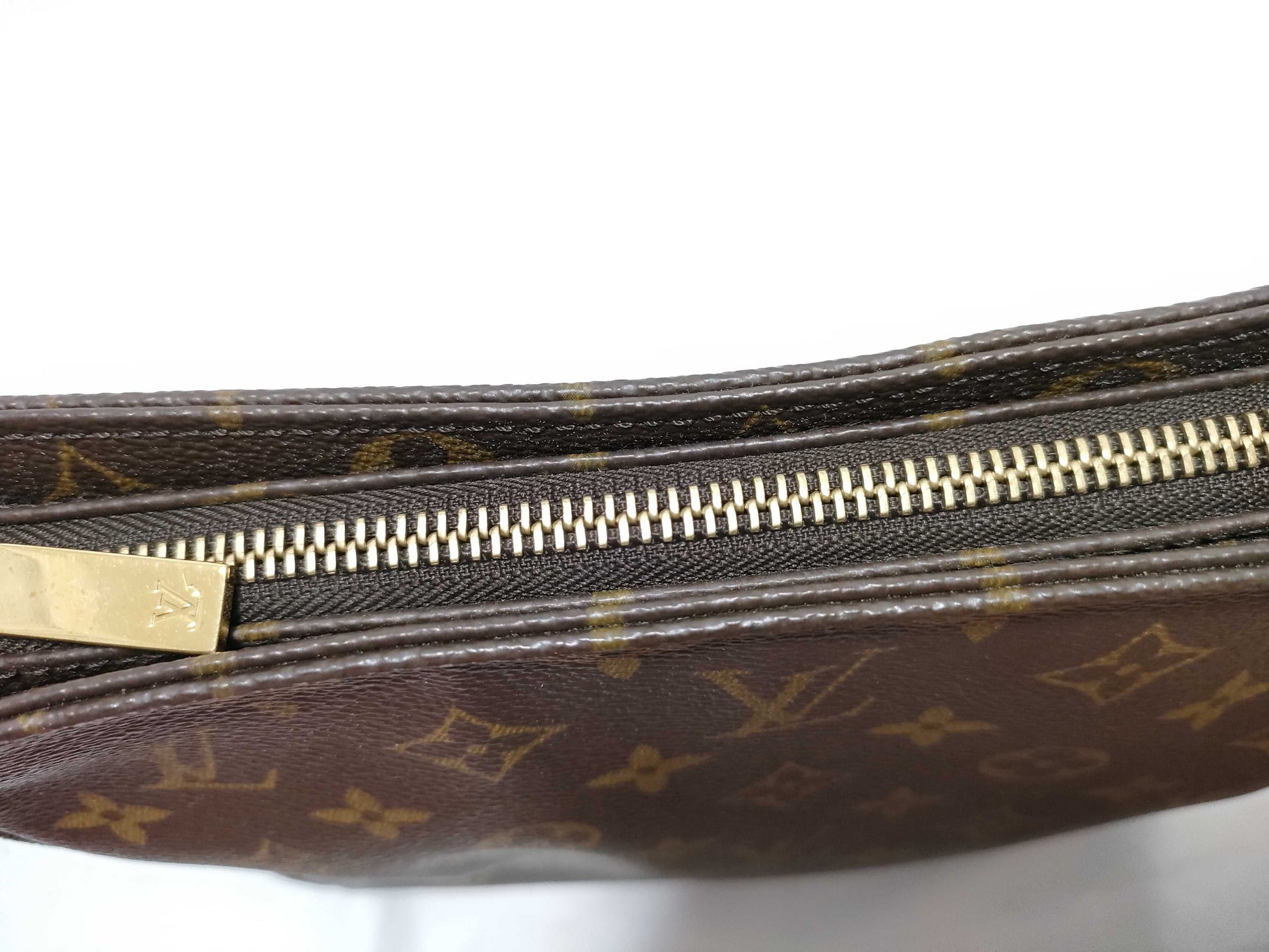LOUIS VUITTON Monogram M51146 Looping MM Shoulder Bag