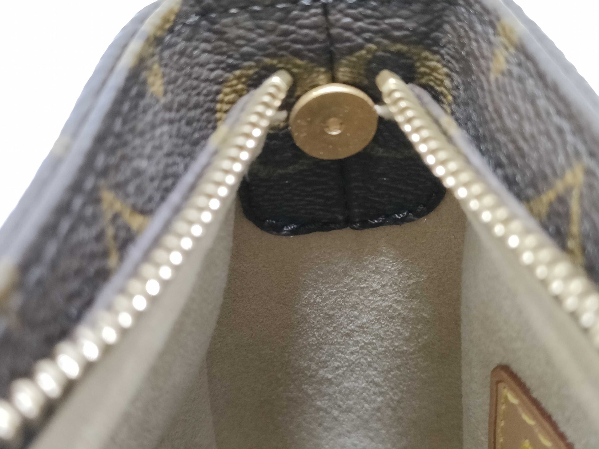 LOUIS VUITTON Monogram M51146 Looping MM Shoulder Bag