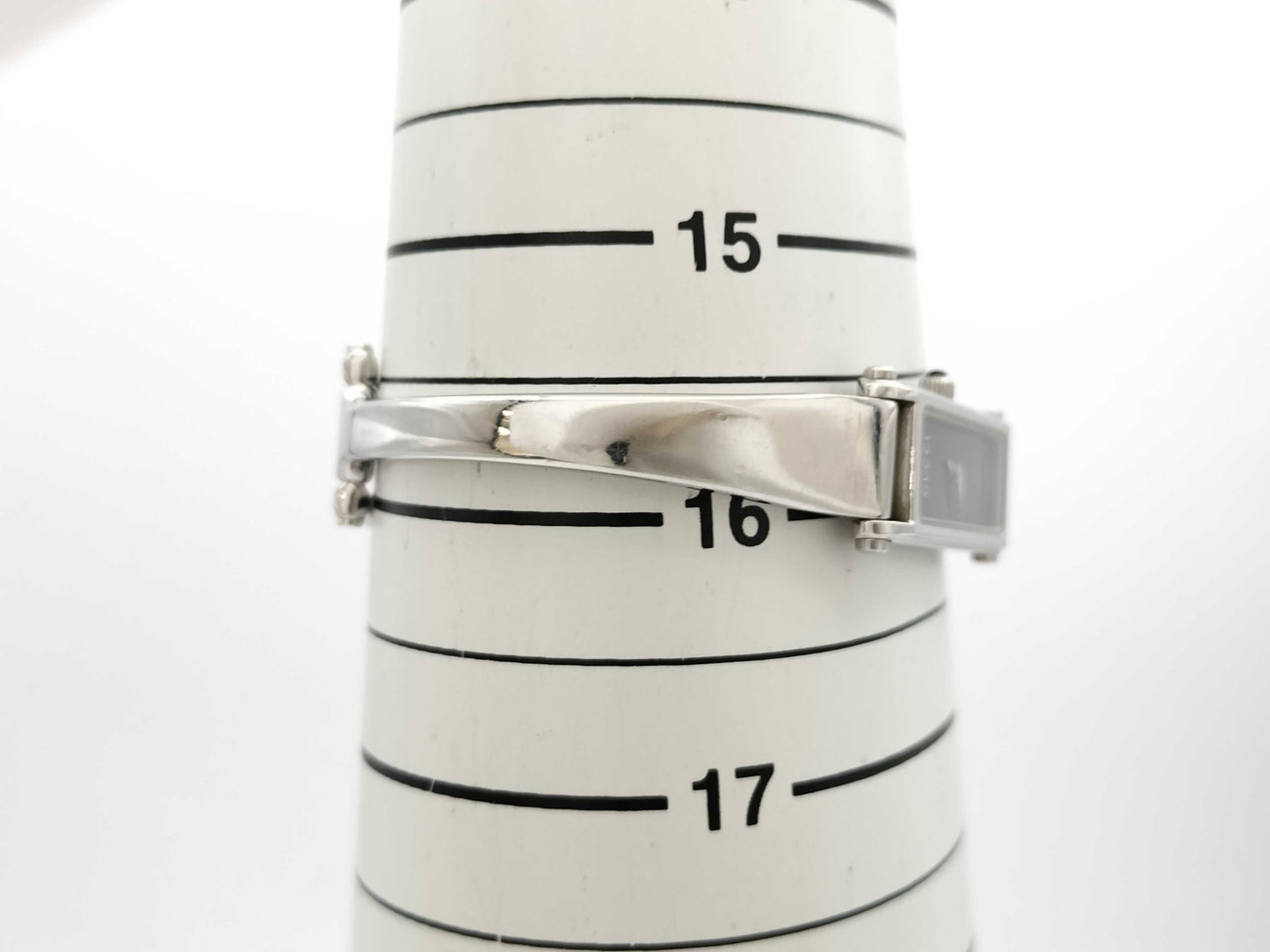 GUCCI 1500L Women's Watch 