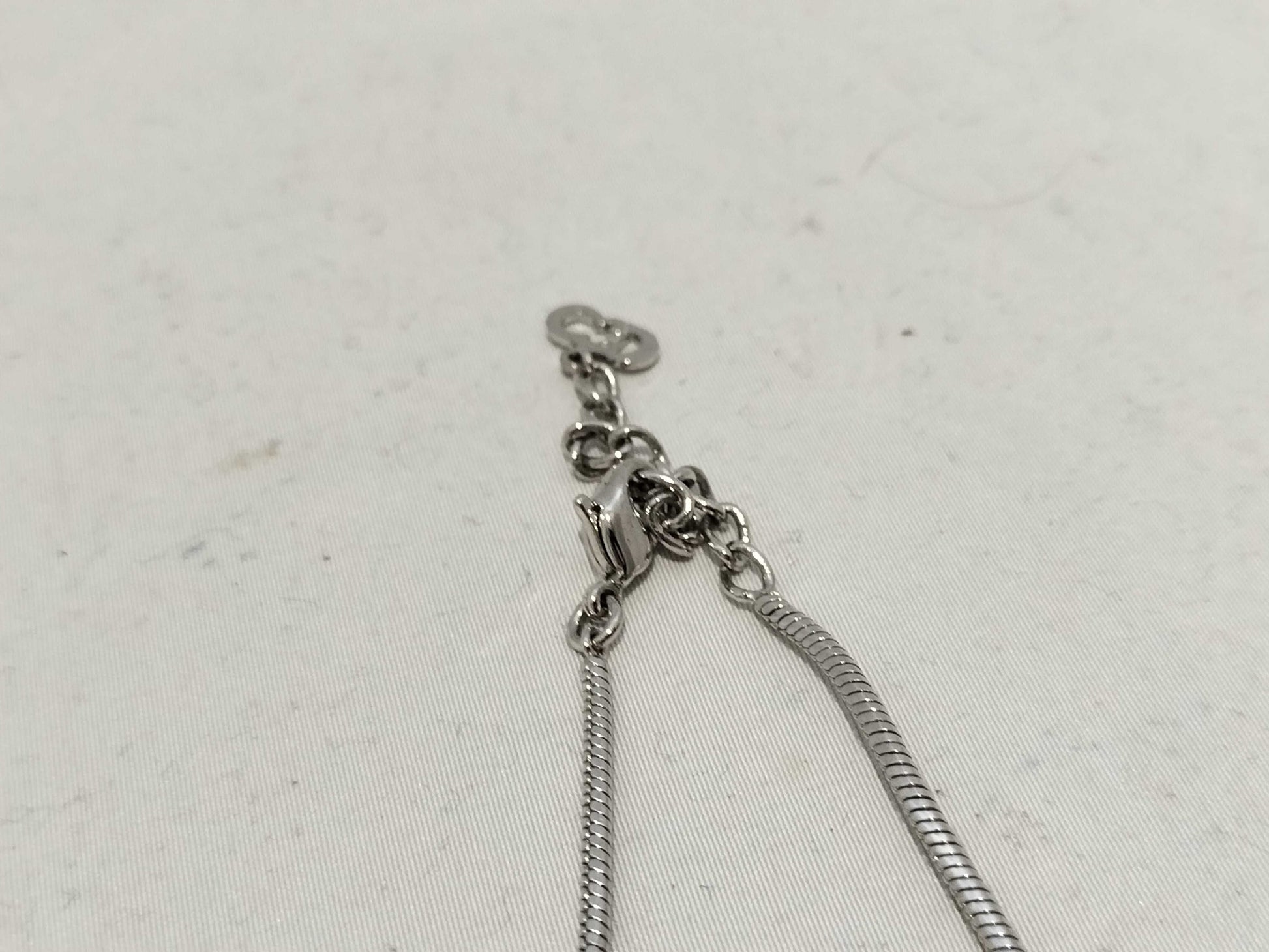 Dior D logo necklace