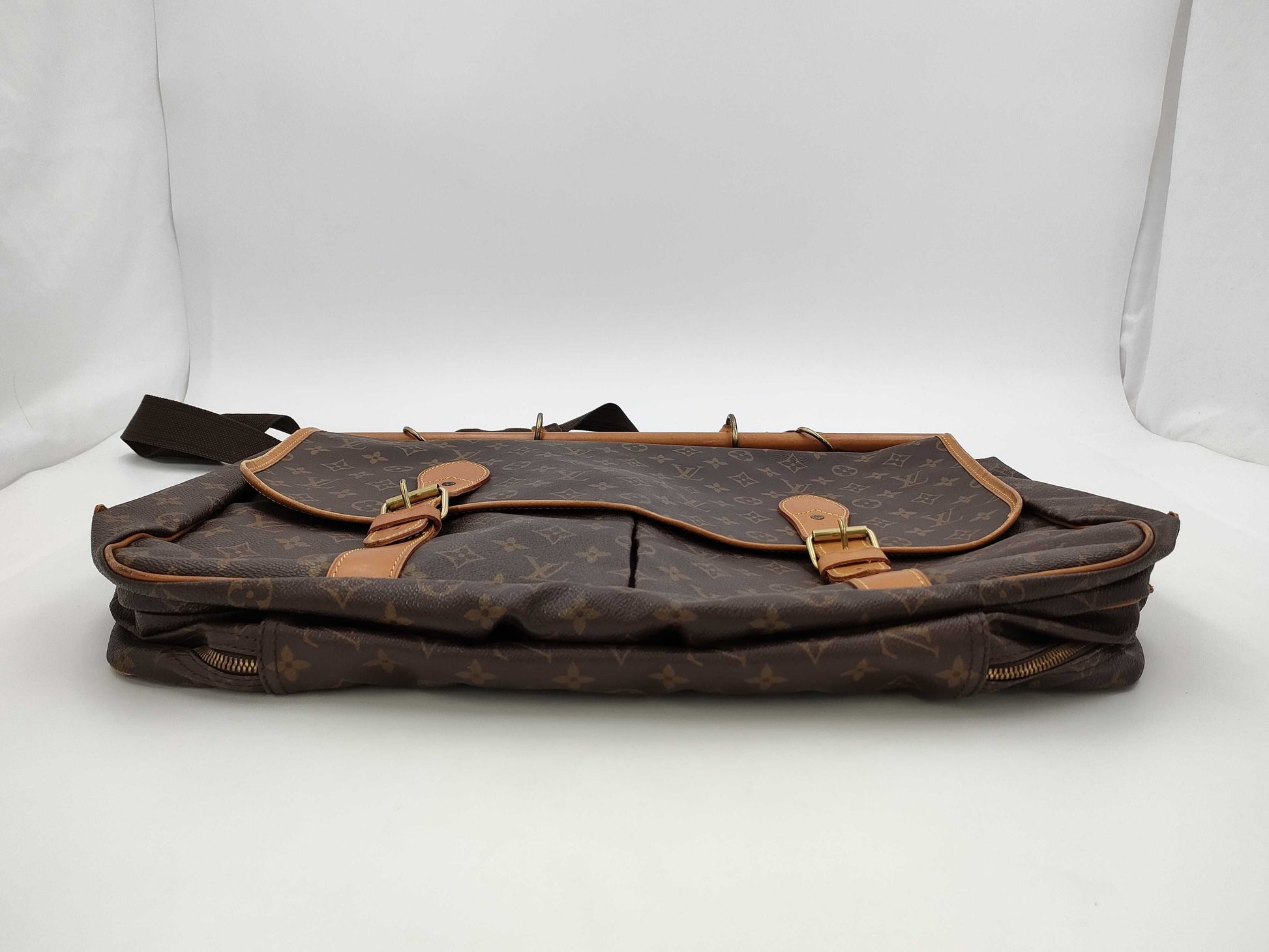 LOUIS VUITTON Monogram M41140 Sac Chasse Bag