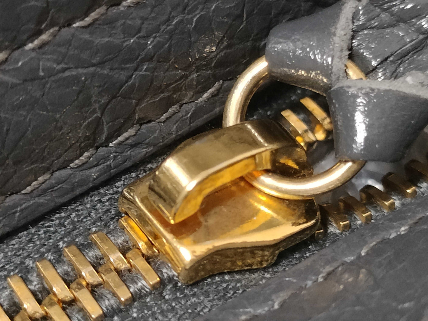 BALENCIAGA The Giant City Handbag