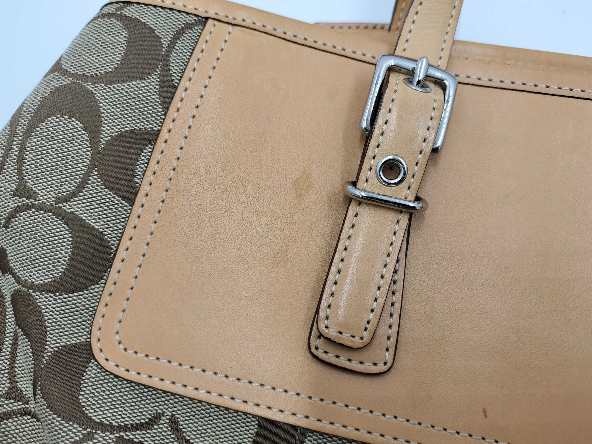 COACH Signature Leather Shoulder Bag 