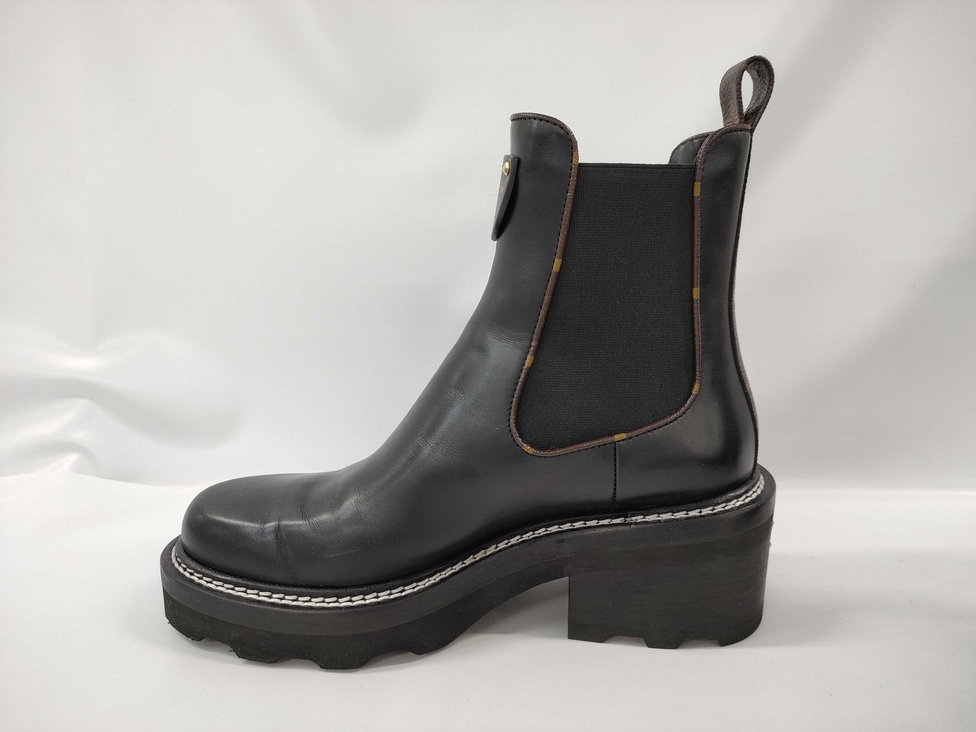 LOUIS VUITTON Bobur Ankle Boots Size 38 Other Shoes