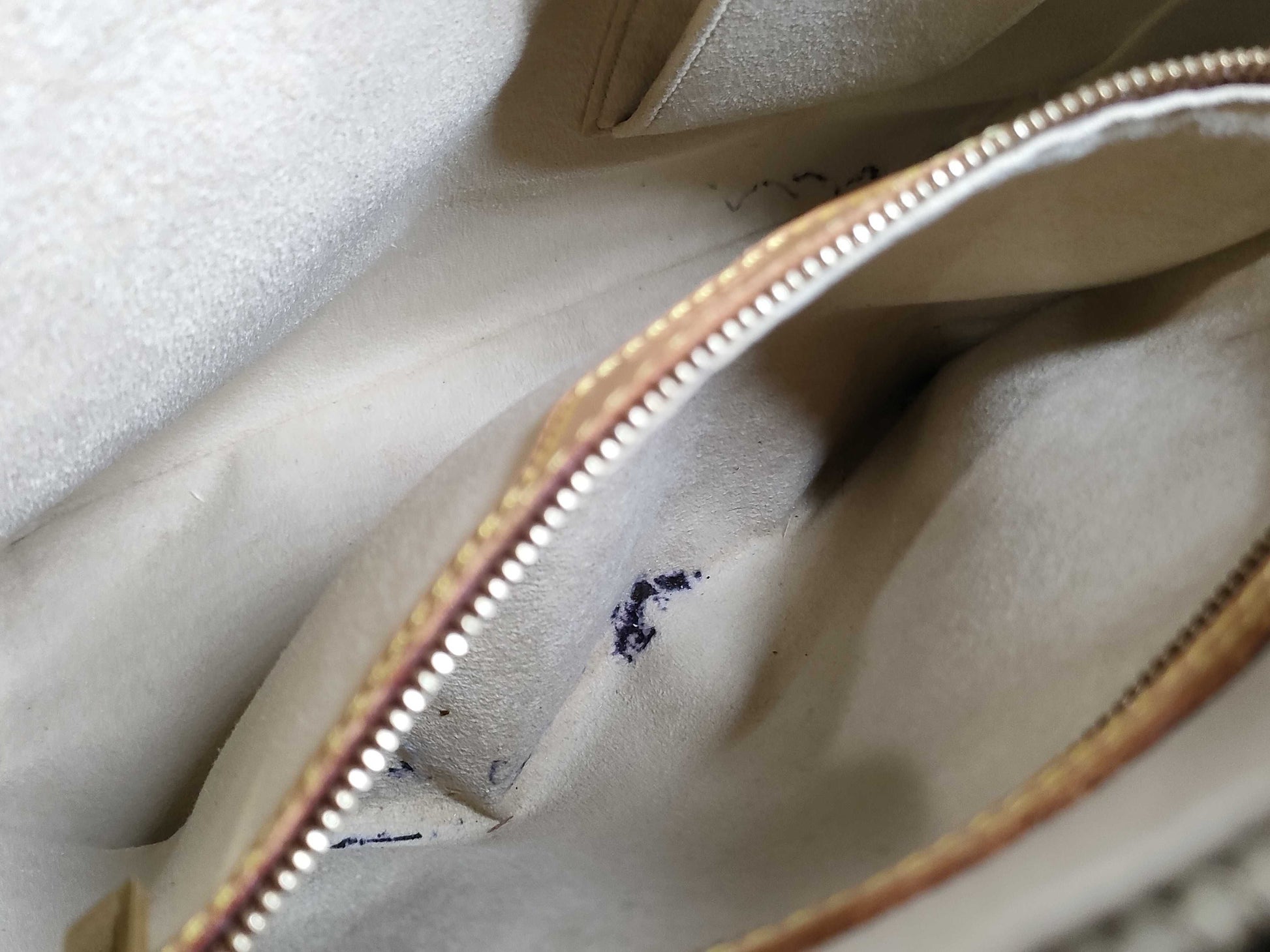 LOUIS VUITTON [Serial Number] DU0064 Monogram M51145 Looping GM Handbag