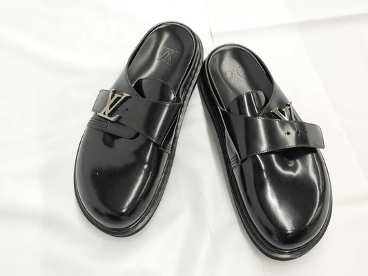 LOUIS VUITTON logo leather sandals