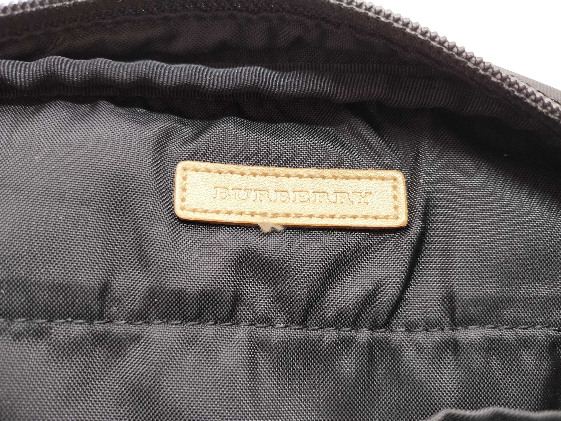Two mini handbags from COACH, Michael Kors, Burberry, etc. One handbag, two-way bag, and a tote bag