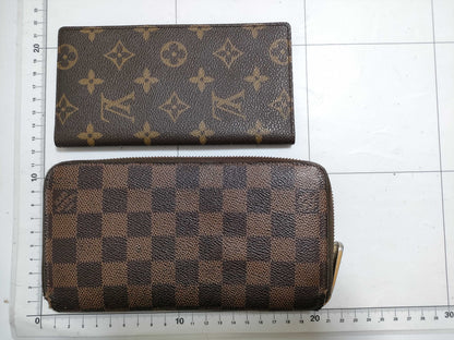 LOUIS VUITTON Monogram Wallet Set