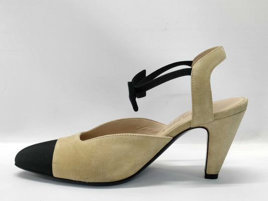 CHANEL Ribbon Suede Pumps