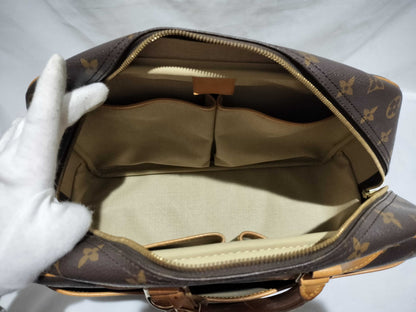 LOUIS VUITTON RFID Unverifiable, Serial Number Unverifiable, Monogram M47270 / Deauville / Made in 1996 / Padlock Included Handbag