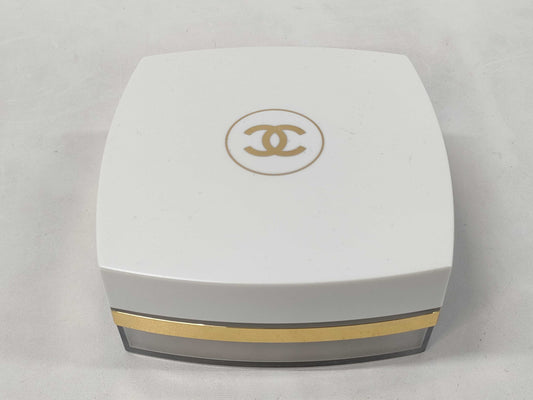 CHANEL Coco Mademoiselle Flash Body Powder Other Accessories