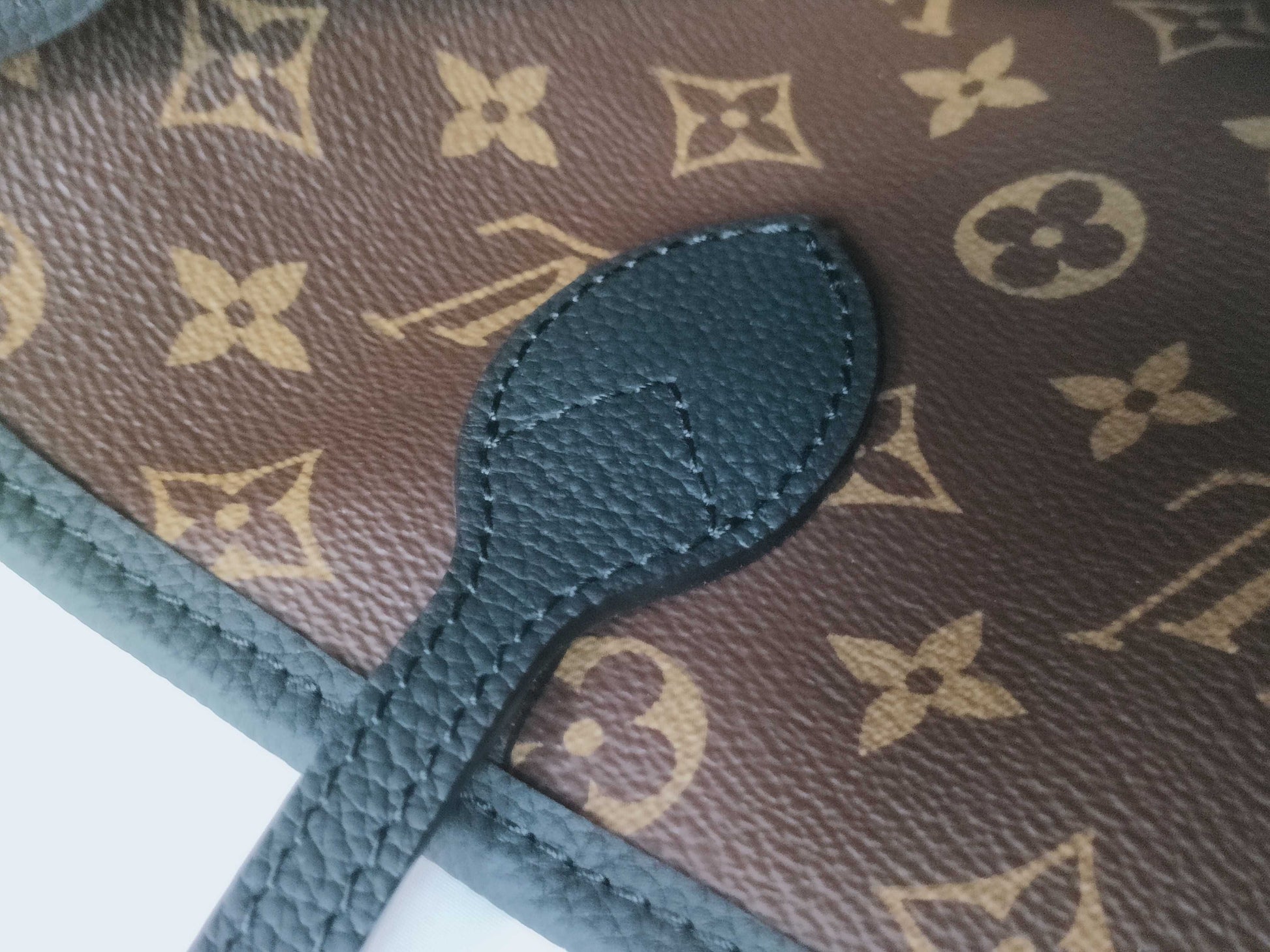LOUIS VUITTON RFID Verified, Serial Number Unverified, Damier M12099 Neverfull Inside-Out BB Handbag