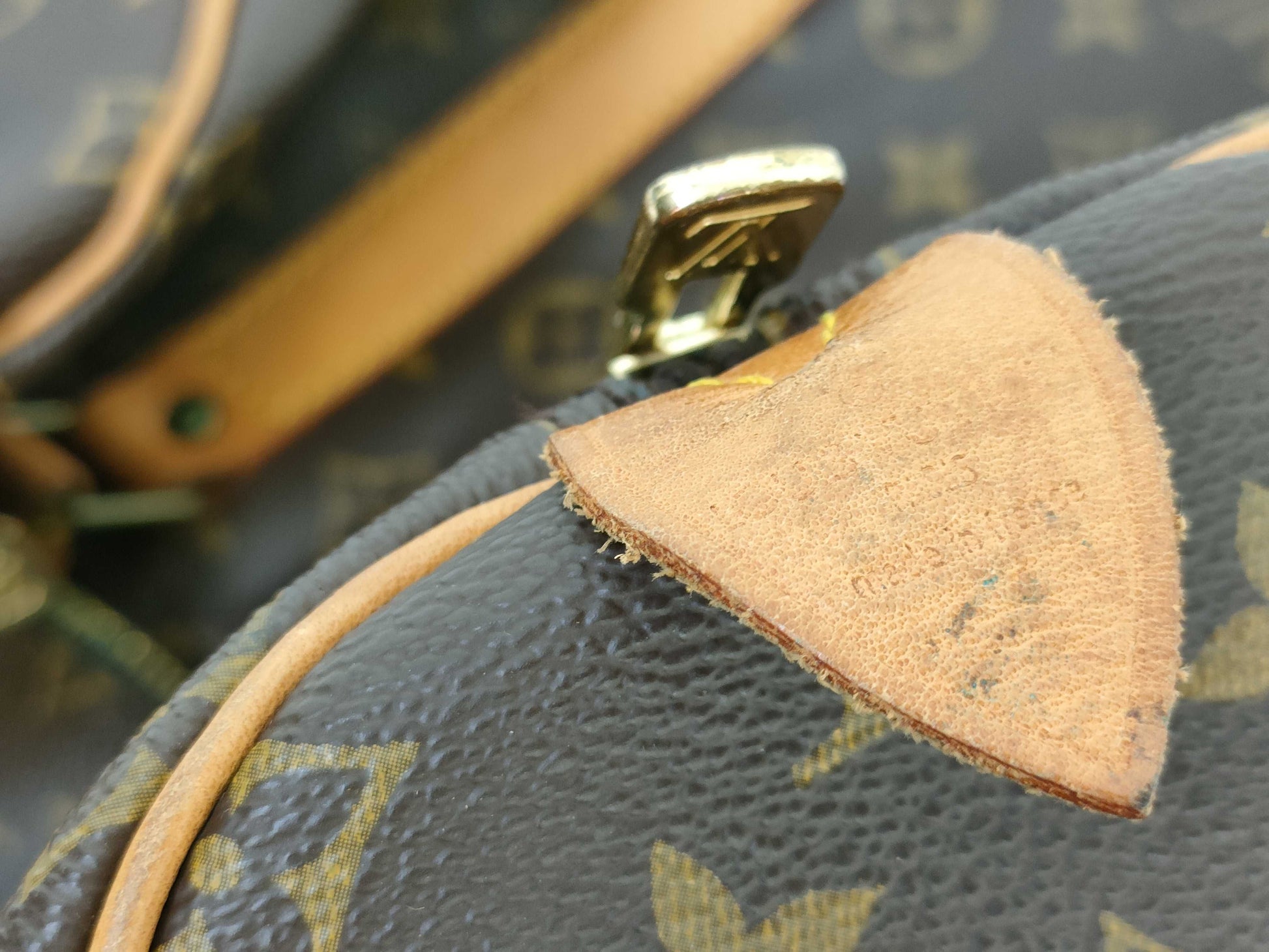 LOUIS VUITTON [Serial Number] MI8907 Monogram M41424 Keepall 55 Boston Bag
