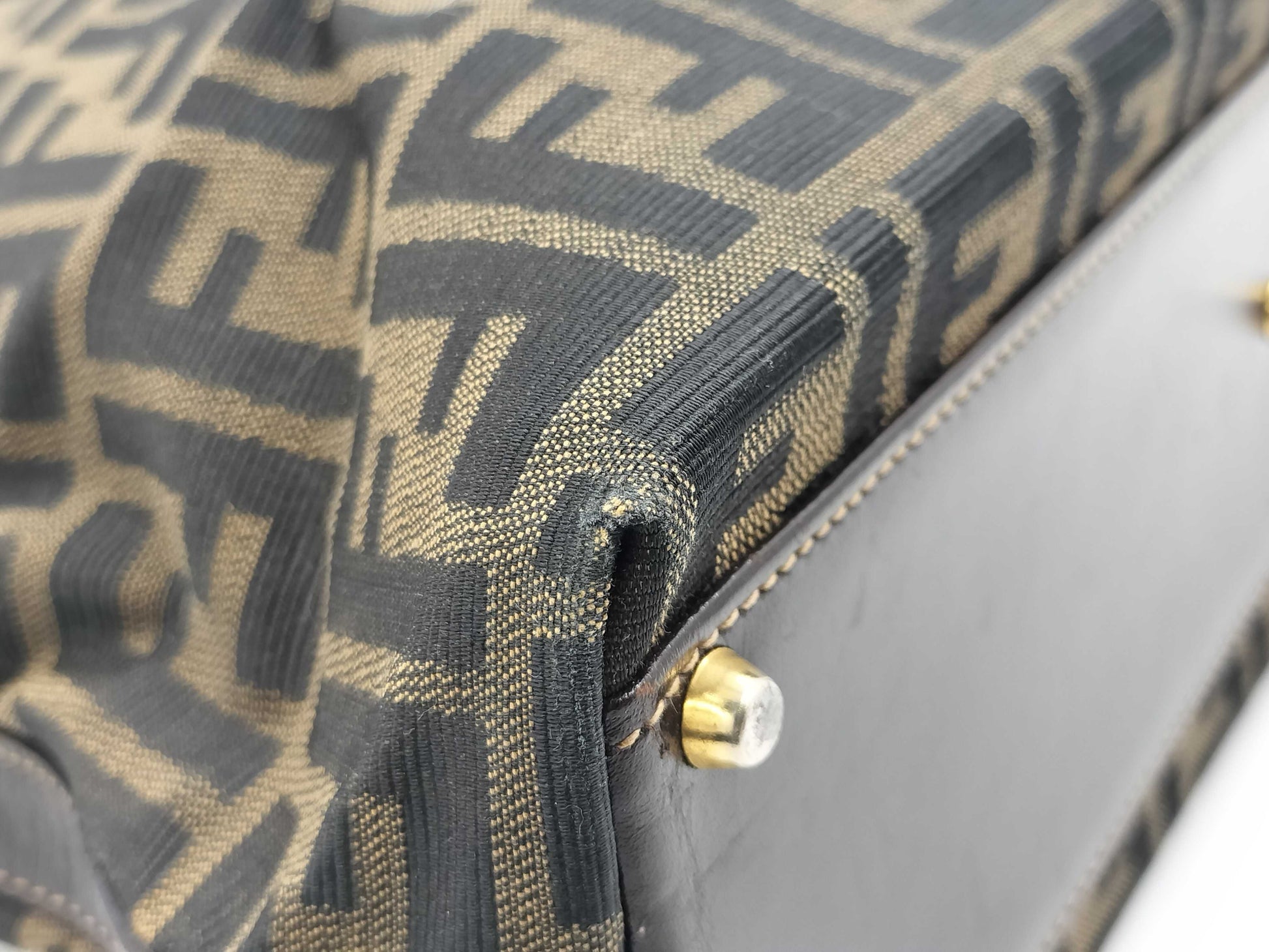 FENDI Zucca pattern FF hardware handbag