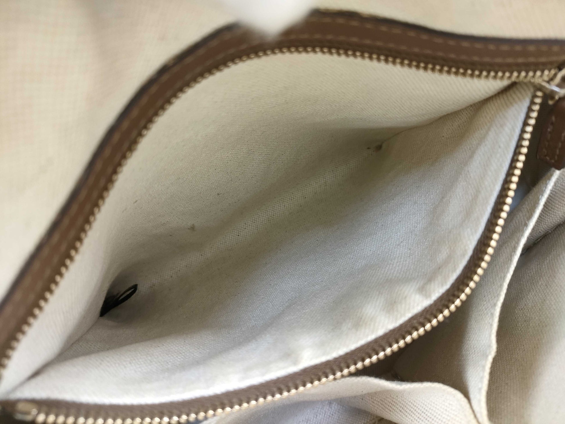 GUCCI GG Supreme GG 309617 Handbag