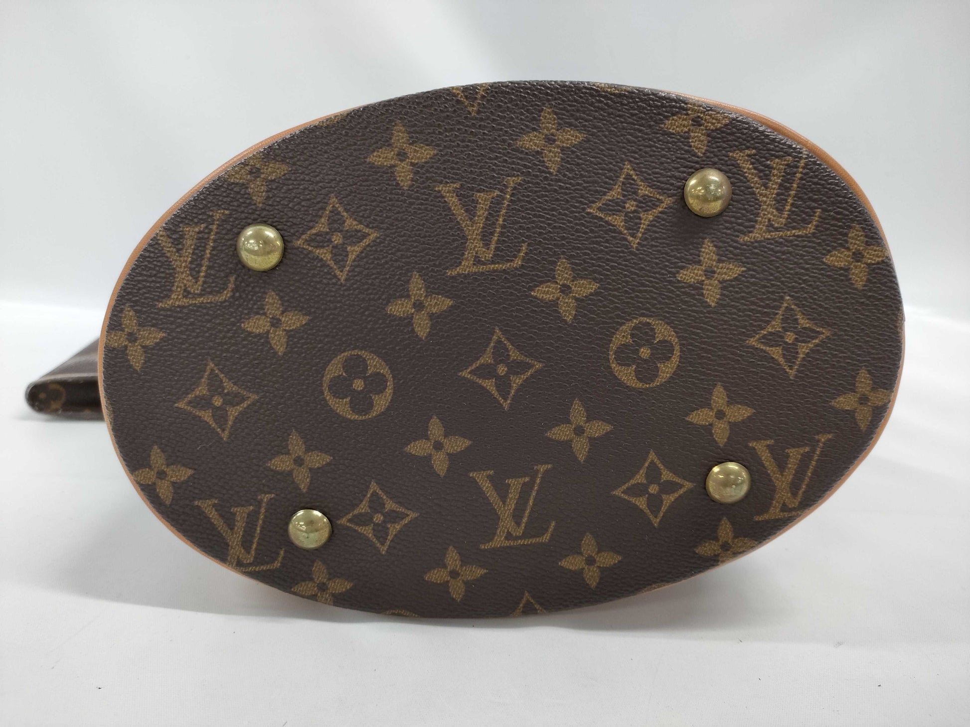 LOUIS VUITTON Monogram M42238 Petit Bucket Handbag with Pouch