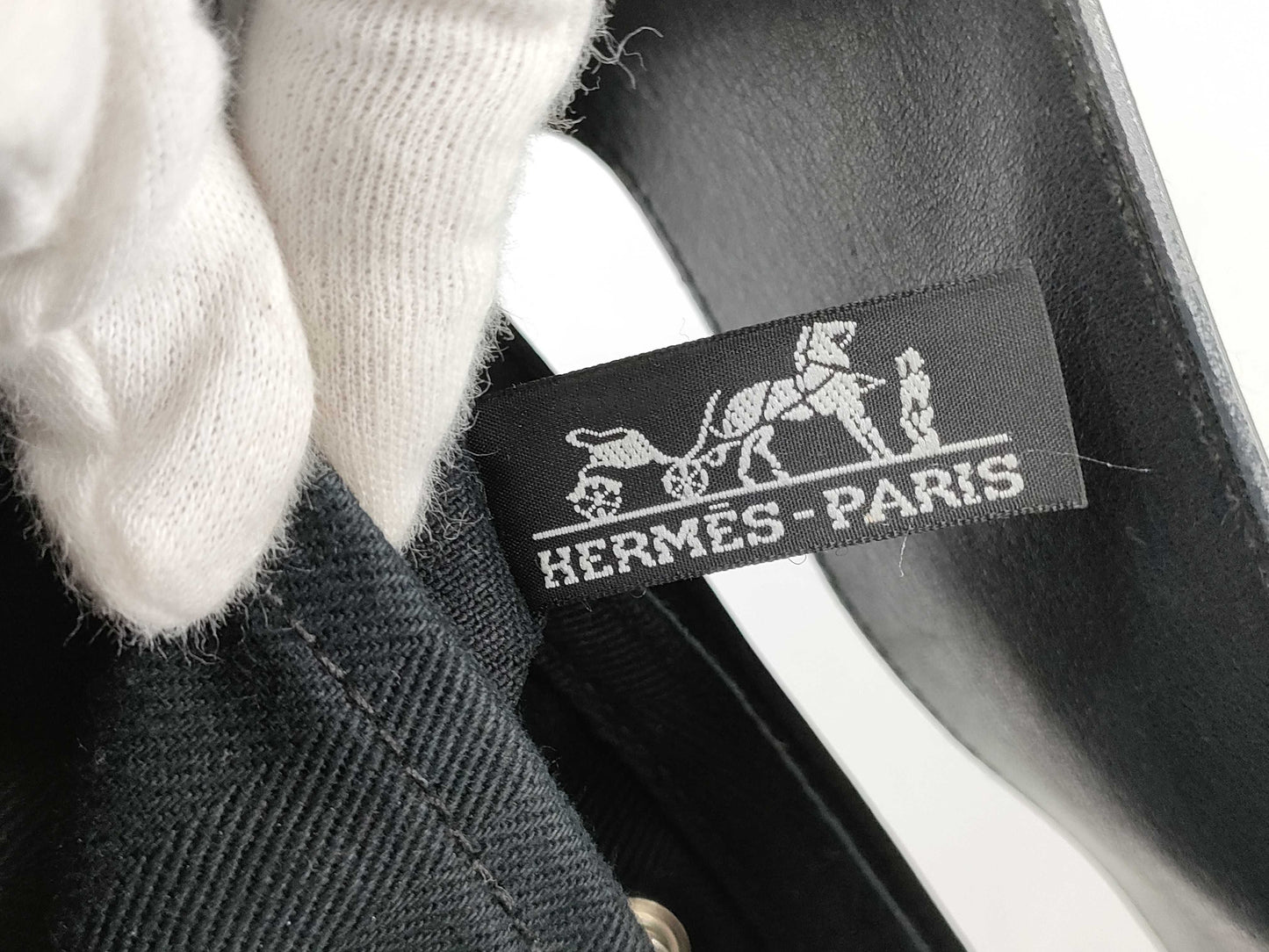 HERMES [Engraved] H Valparaiso PM Handbag with Pouch