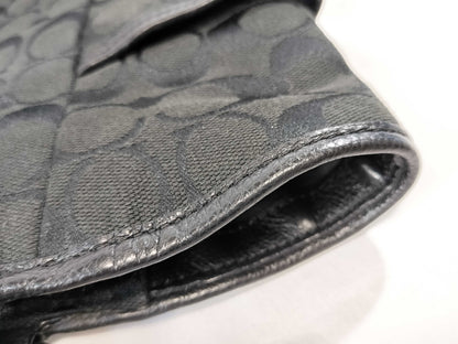 COACH Signature Handbag 