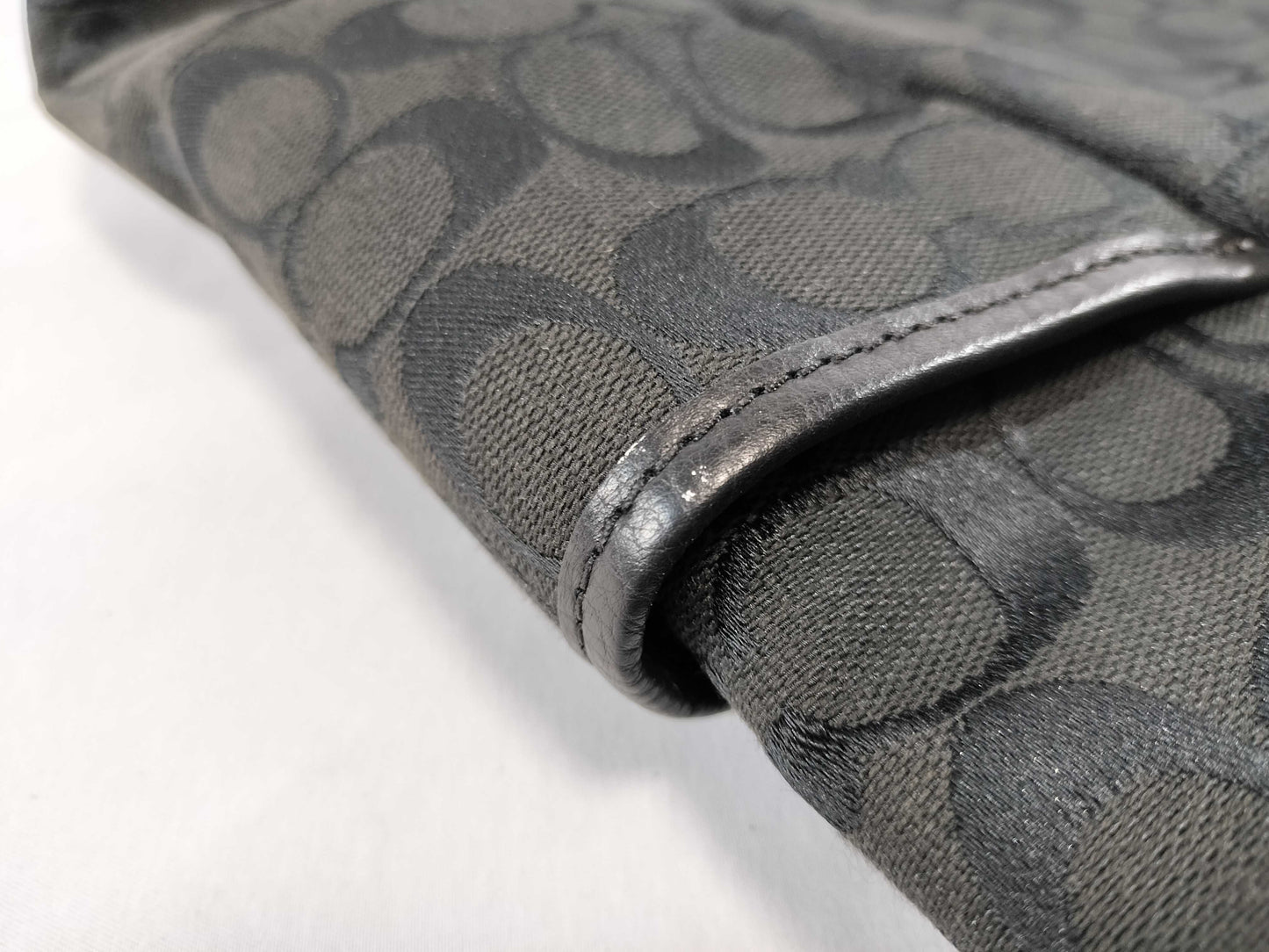 COACH Signature Handbag 