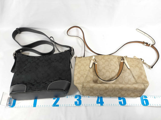 COACH Signature Handbag 