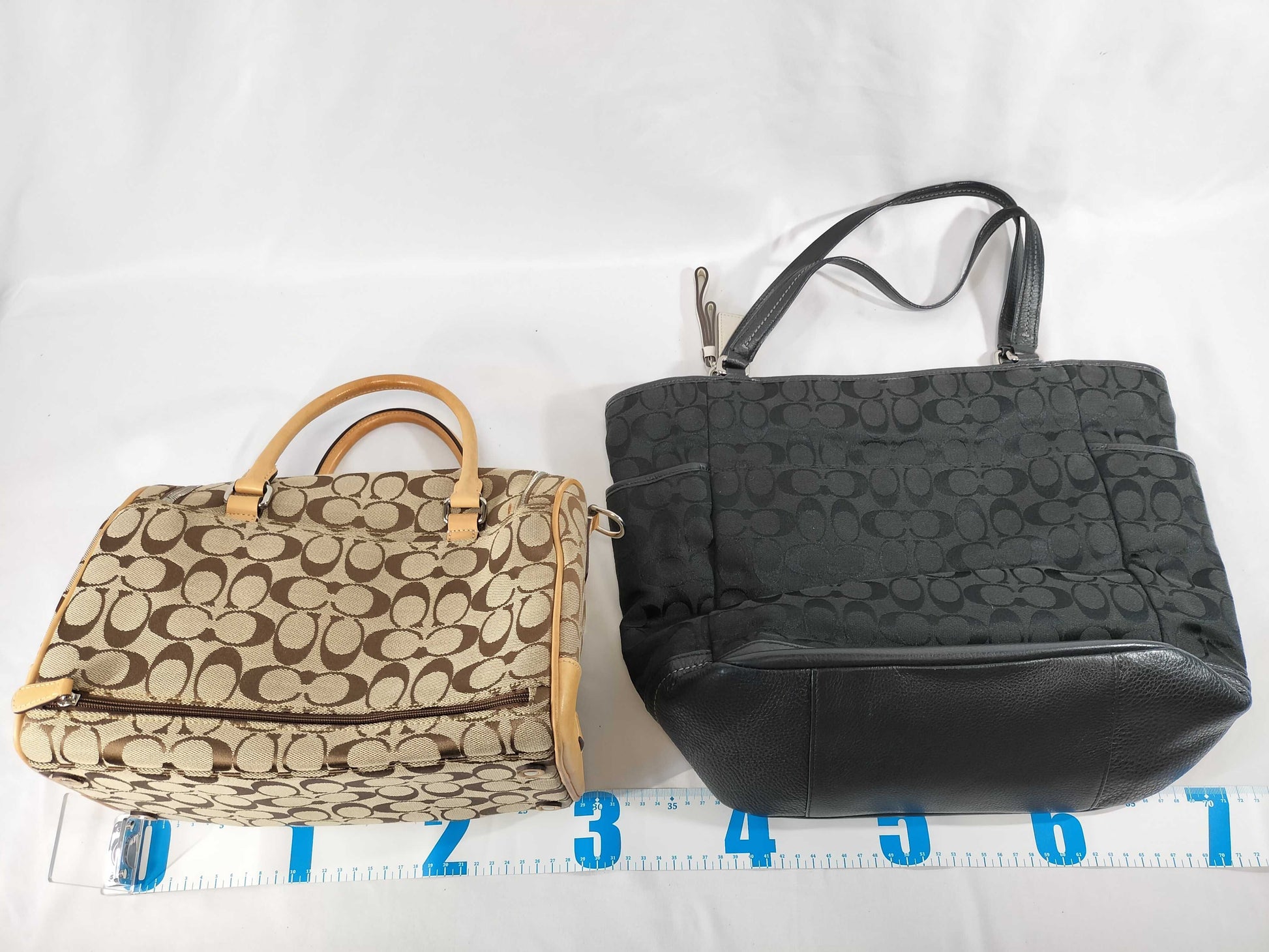 COACH Signature Handbag 