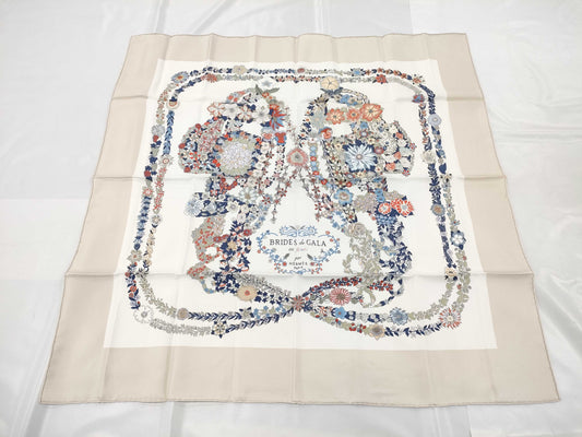 HERMES Carre Carre 90 Brides de Gala en Fleurs Scarf