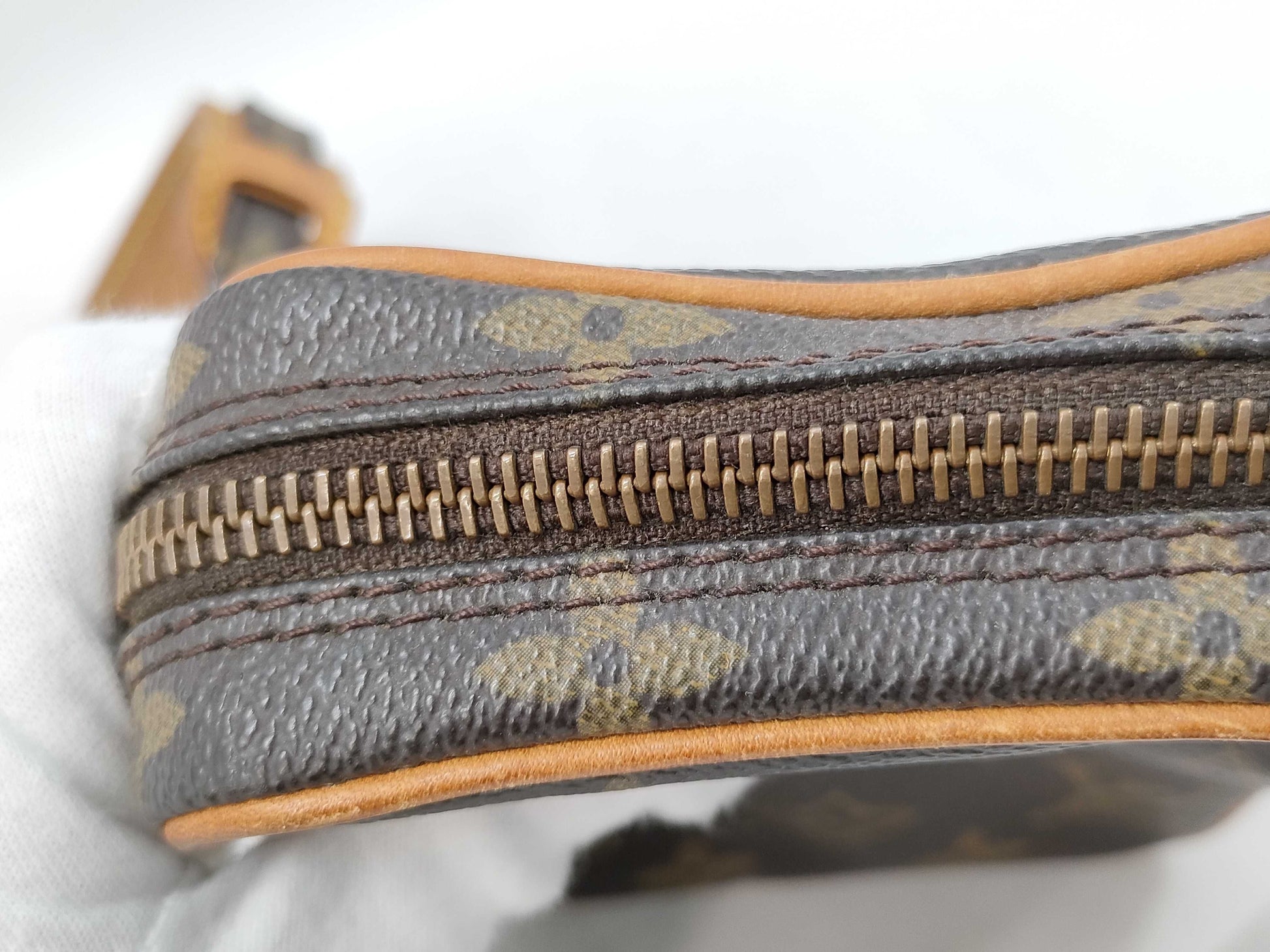 LOUIS VUITTON Monogram Shoulder Bag Shoulder Bag