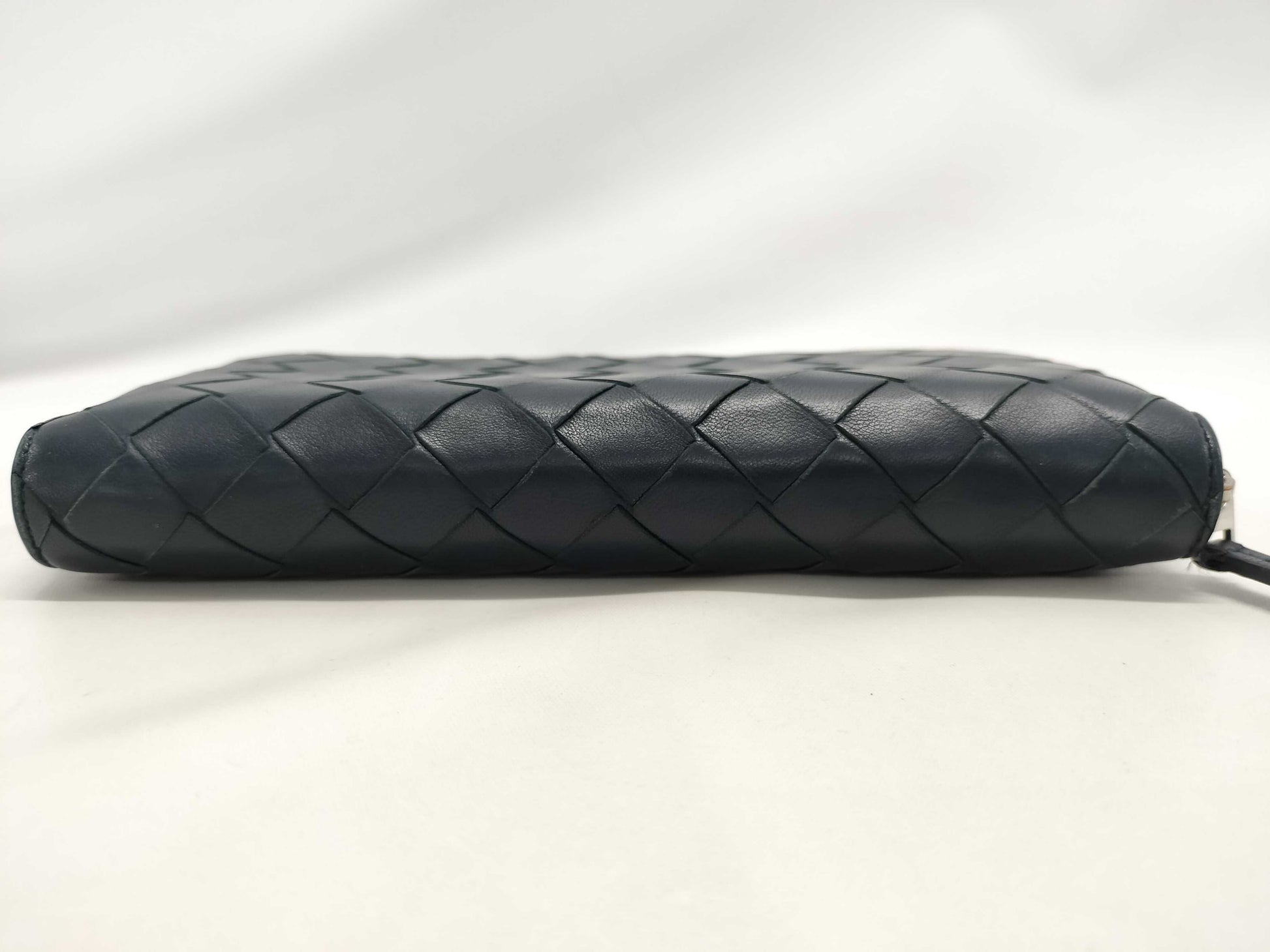 BOTTEGA VENETA Intrecciato Round Zip Long Wallet, Black