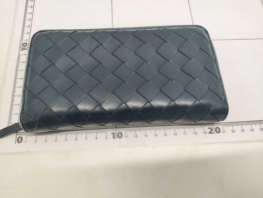 BOTTEGA VENETA Intrecciato Round Zip Long Wallet, Black