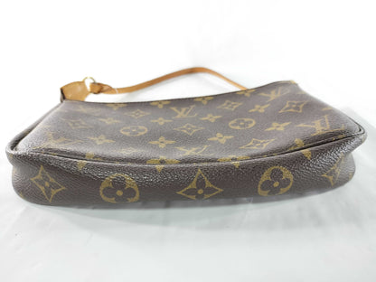 LOUIS VUITTON AR0021 Monogram M40712 Pochette Accessoires Pouch