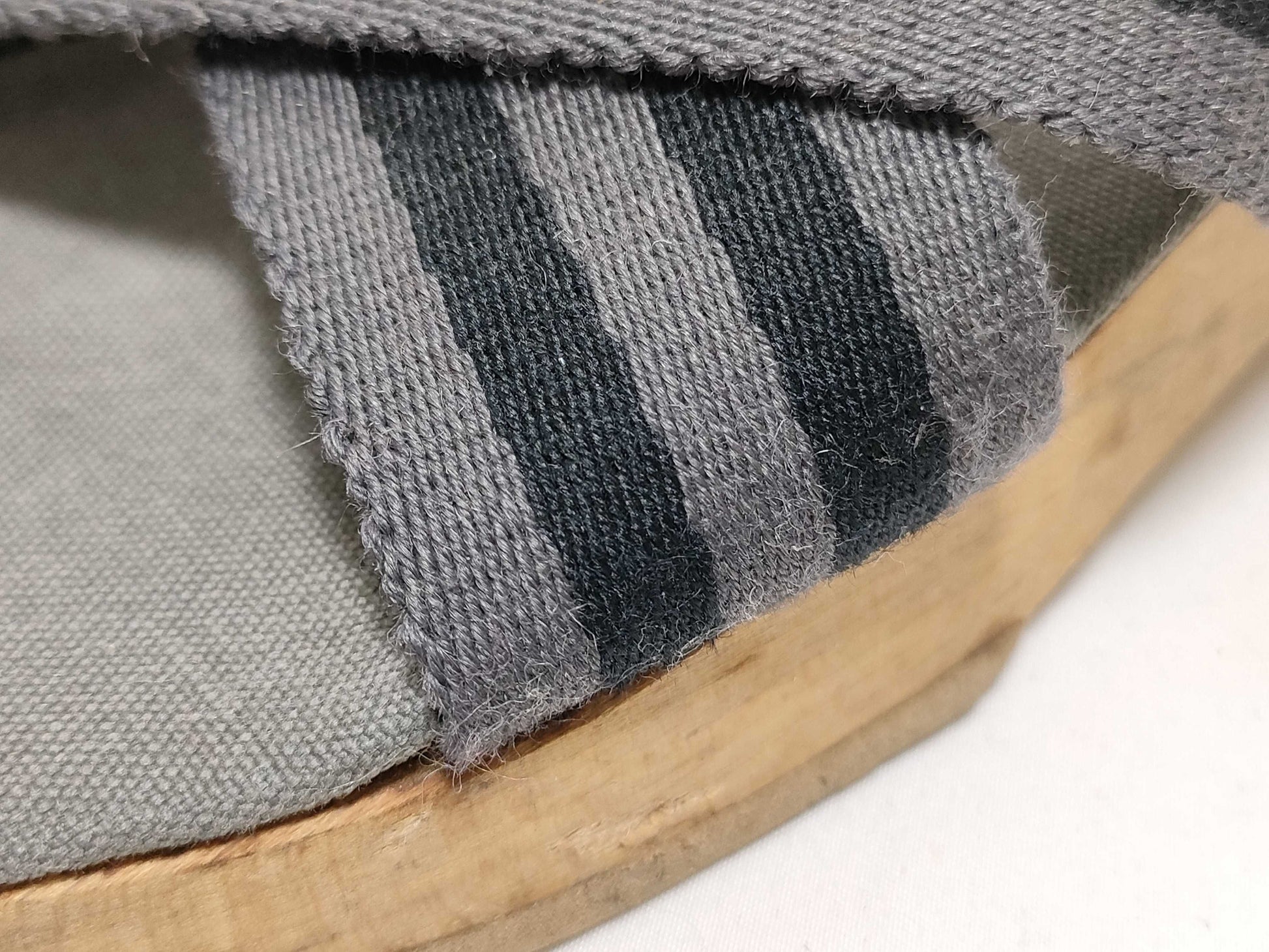 HERMES Foule Toe Slippers
