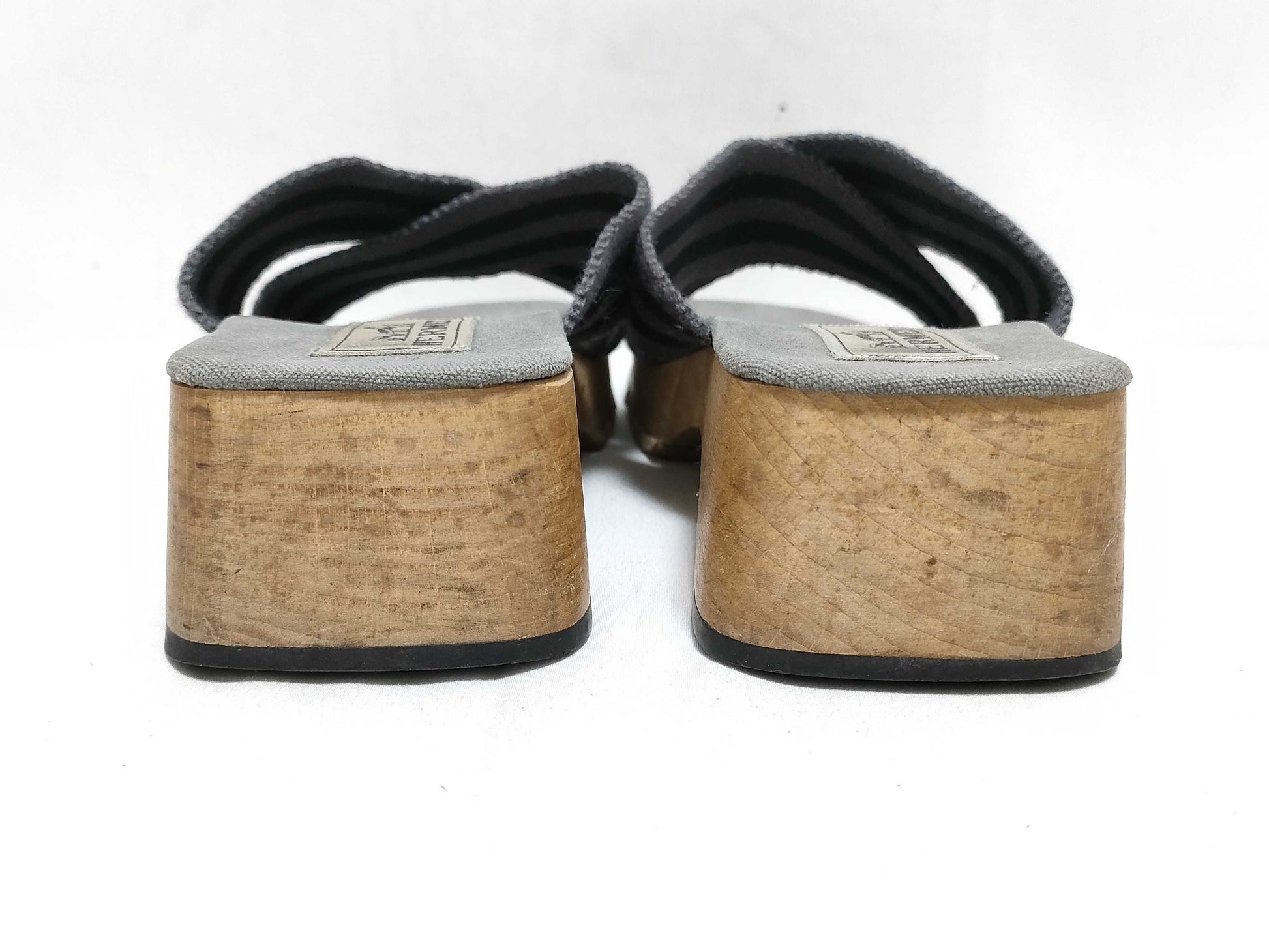 HERMES Foule Toe Slippers
