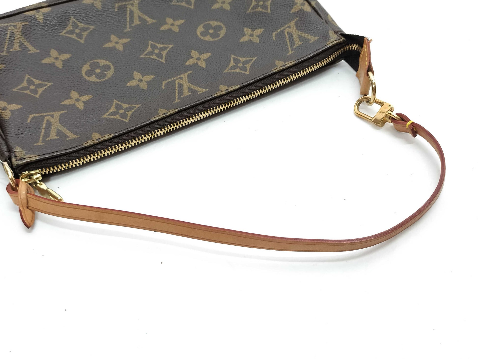 LOUIS VUITTON VI0989 Monogram M519820 Pochette Accessoires Pouch