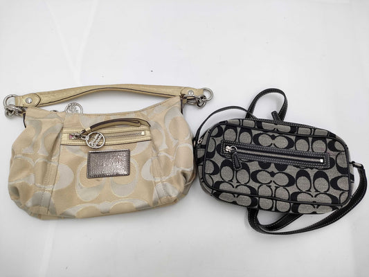 COACH Signature Shoulder Bag *2 Shoulder Bag