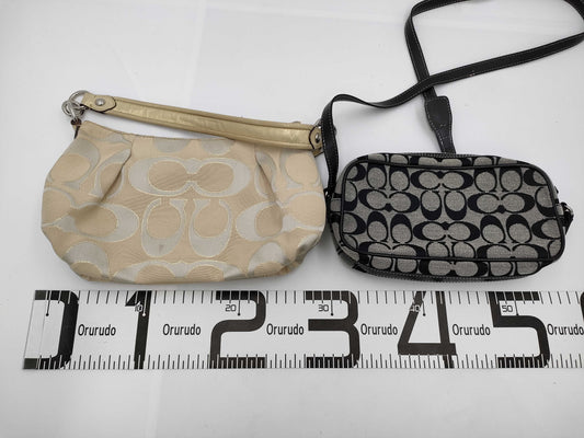 COACH Signature Shoulder Bag *2 Shoulder Bag