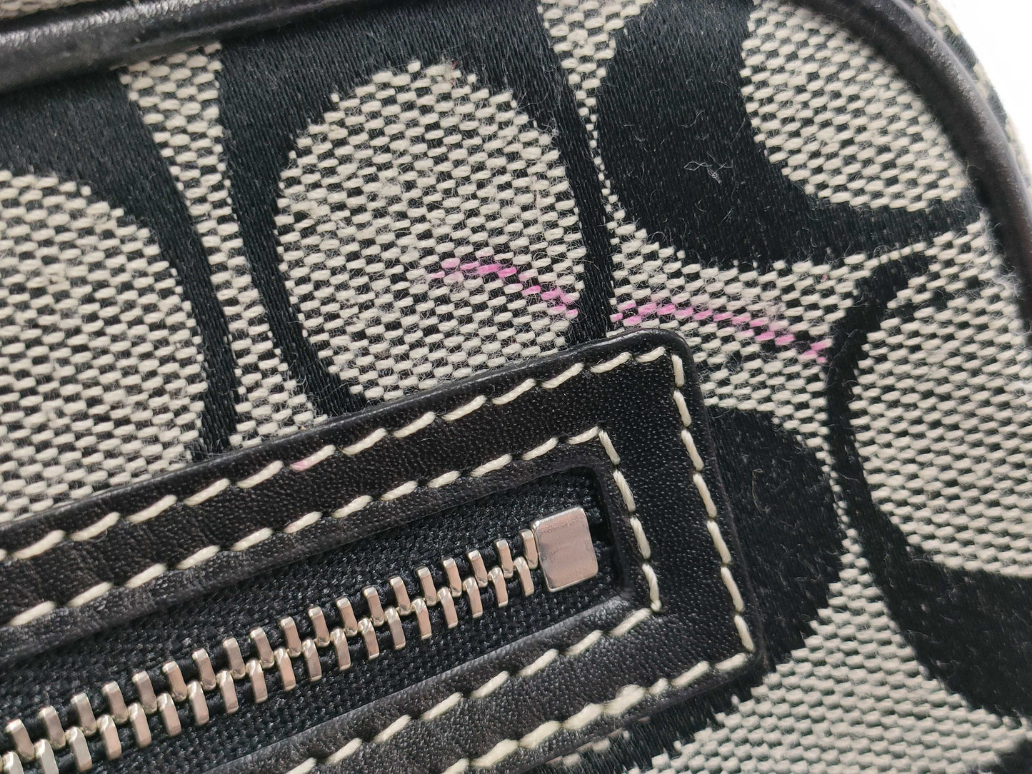 COACH Signature Shoulder Bag *2 Shoulder Bag