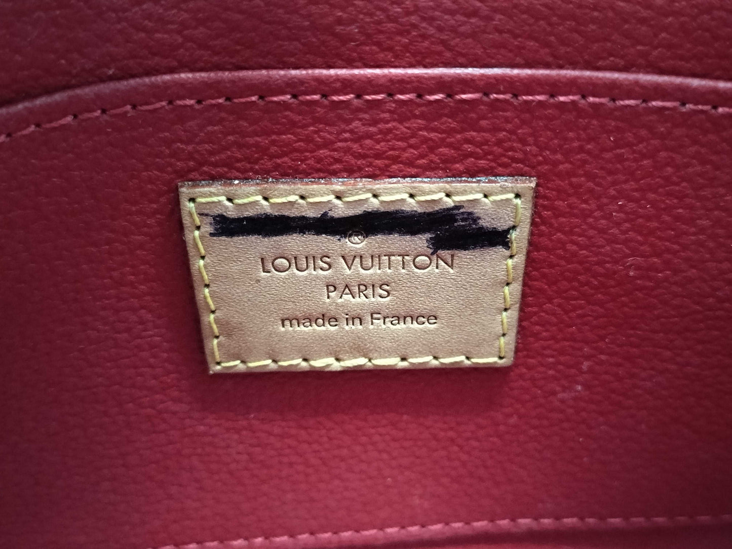 LOUIS VUITTON Vernis Cosmetic Pouch