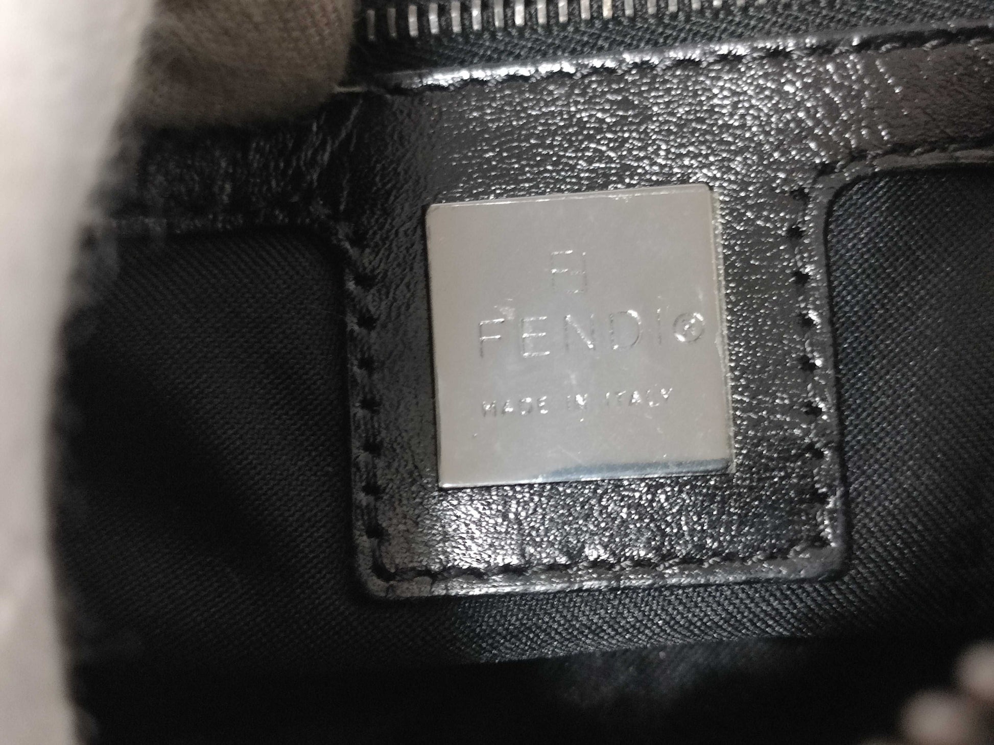 FENDI Zucca pattern Mamma hardware one-shoulder bag shoulder bag