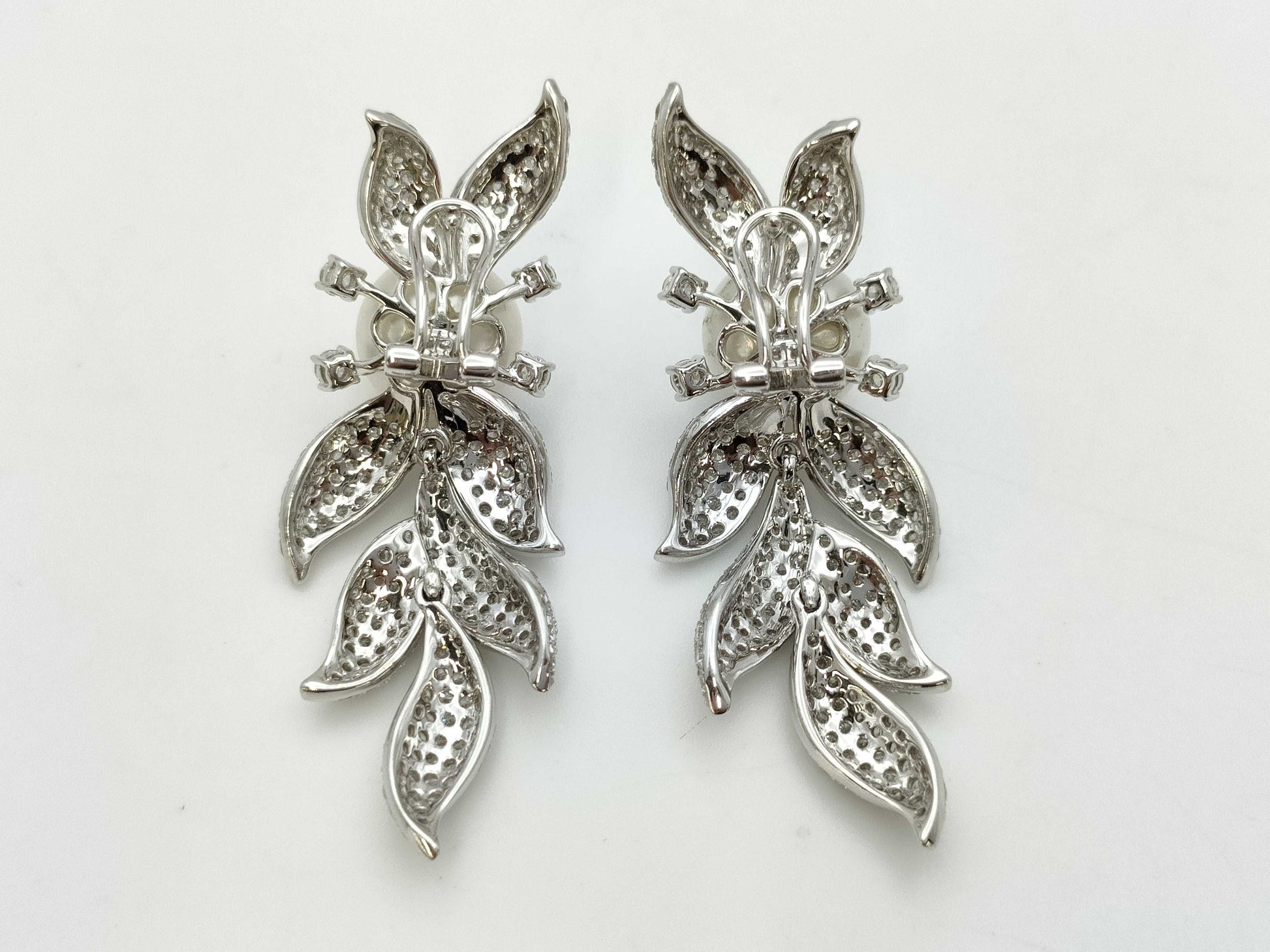 South Sea Pearl, Diameter approx. 12.0mm, D3.34ct / South Sea Pearl, Diameter approx. 11.8mm, D3.34ct, 18K White Gold, 22.8g, Earrings 