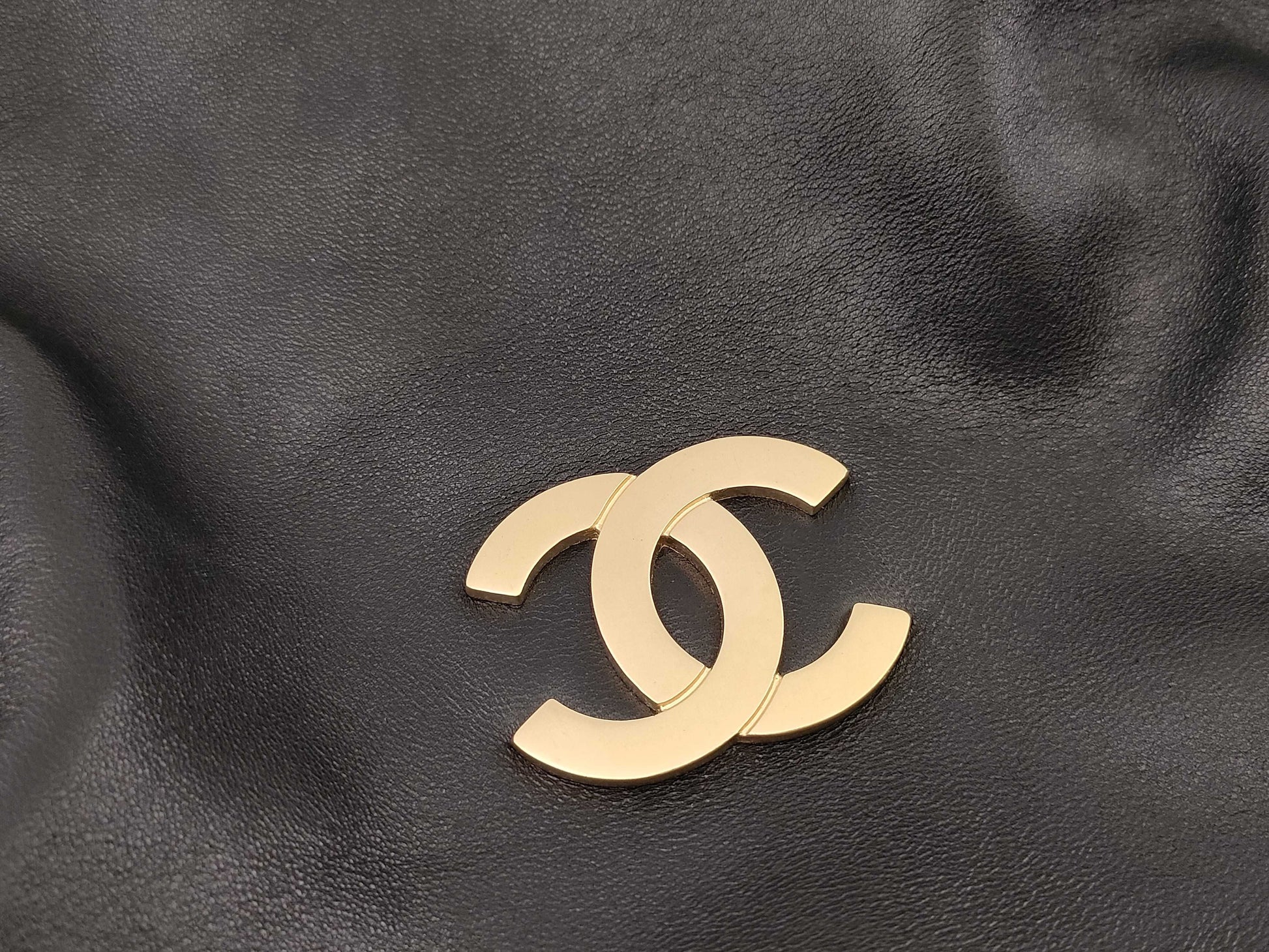 CHANEL No. 7 Lambskin Big Chain Tote Coco No. 7 Shoulder Bag
